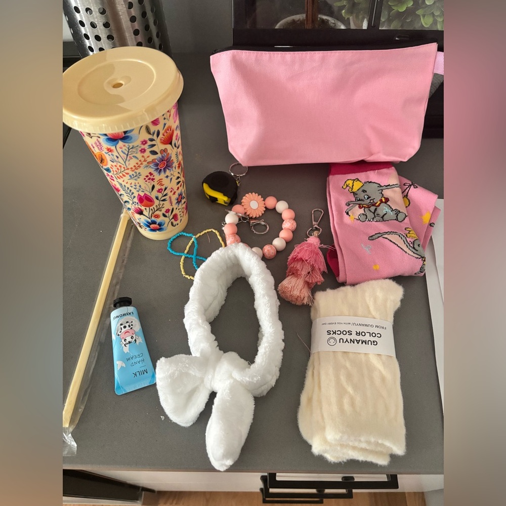 Support your host! Purchase and enter to win pink MK purse!